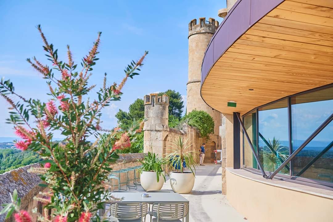 NATURA Béziers, Engagement reussi avec l'Aménagement Végétal de "L'Hotel La Prison"