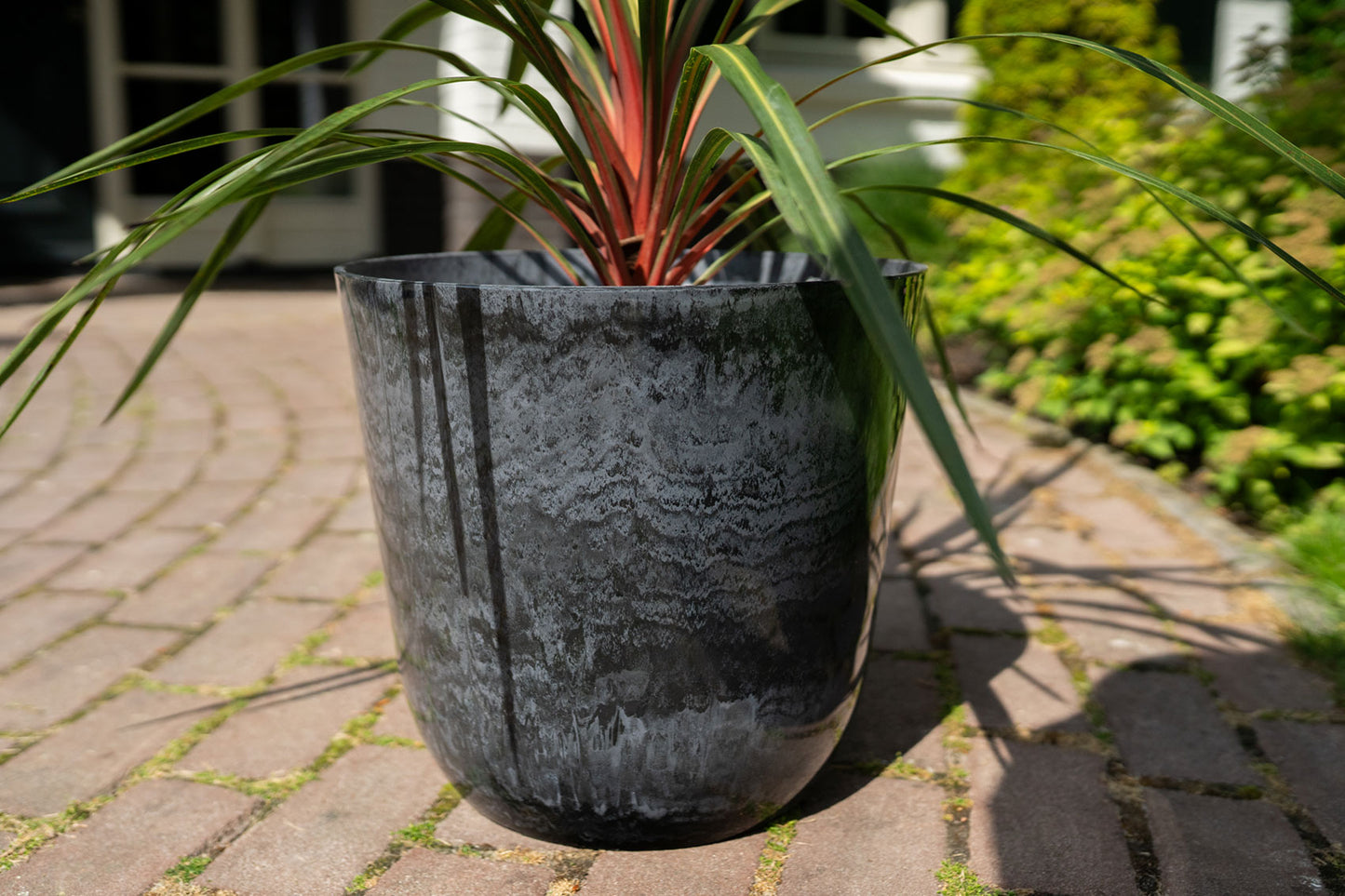 
                  
                    Pot Palermo marble
                  
                