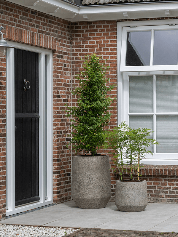 
                  
                    Pot Cement & Stone Harith
                  
                