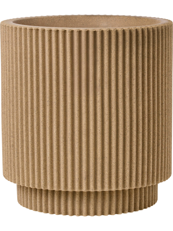 
                  
                    Pot Capi Roots Groove Vase Cylinder beige, finition striée, hauteur 38 cm, diamètre 35 cm, référence 6CAPTBE12.
                  
                